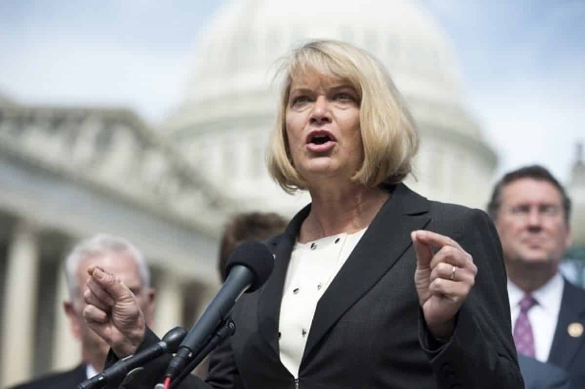 US Senators Cynthia Lummis, Bernie Moreno Propose Bill to Ease Crypto Tax, Here’s All